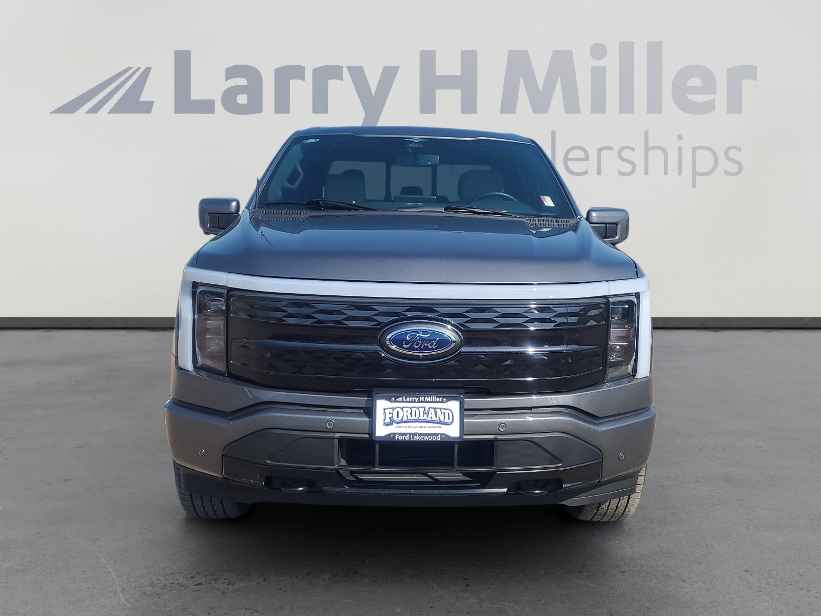 Certified 2023 Ford F150 Lightning Platinum AWD/4WD image 8