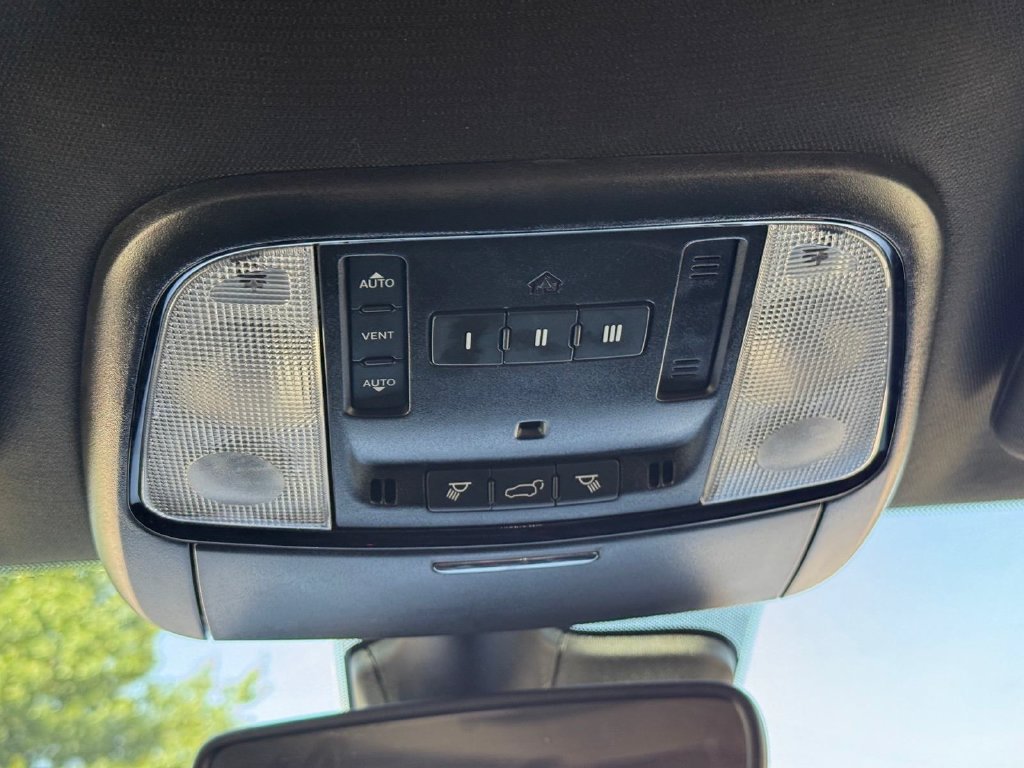 Used 2023 Dodge Durango GT AWD/4WD image 19