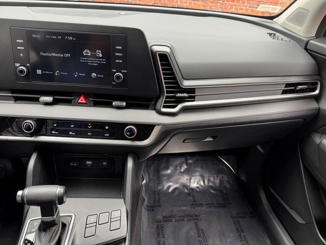 Used 2023 Kia Sportage LX image 18