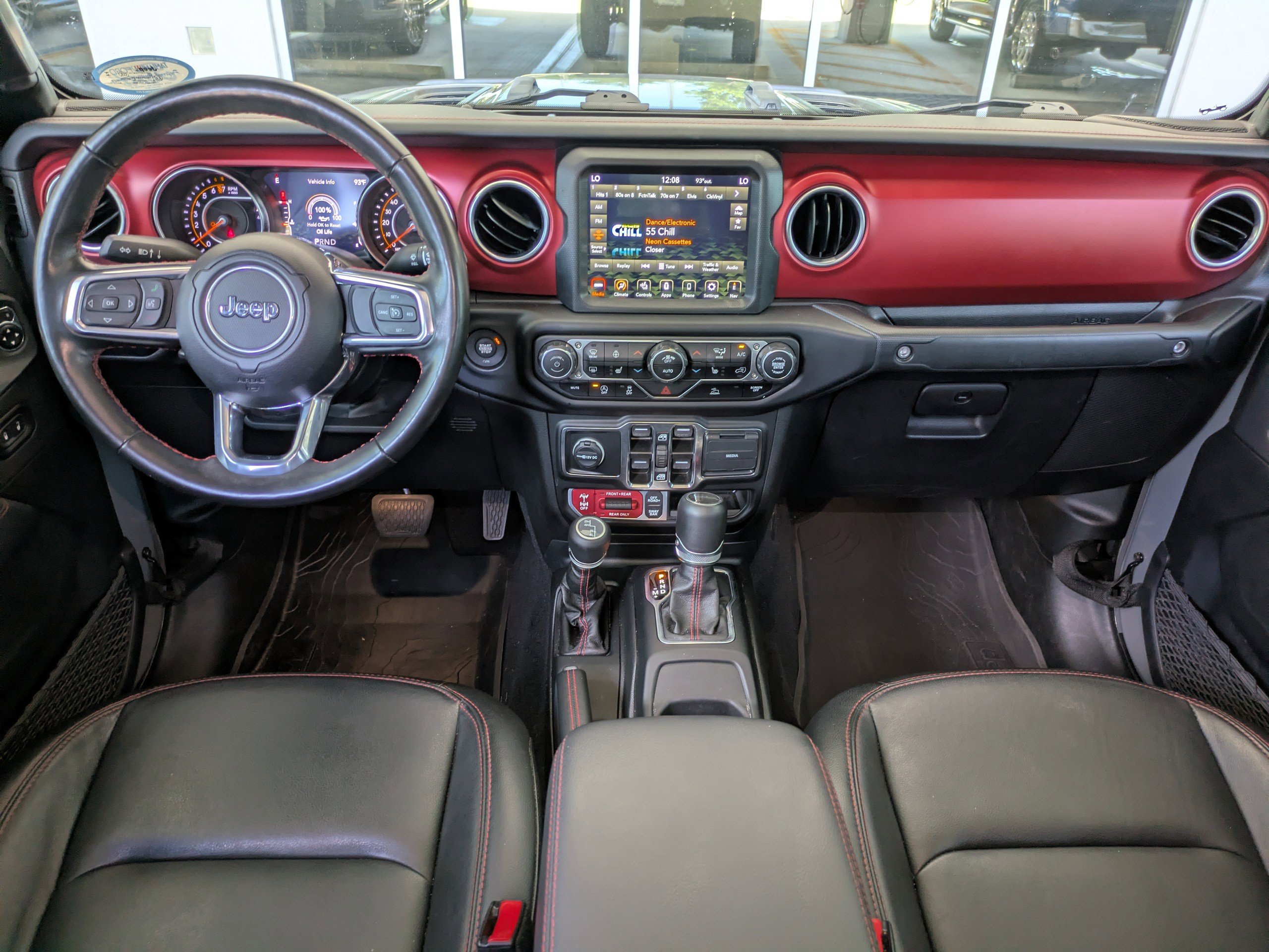 Used 2023 Jeep Gladiator Rubicon w/ LED Lighting Group AWD/4WD image 16