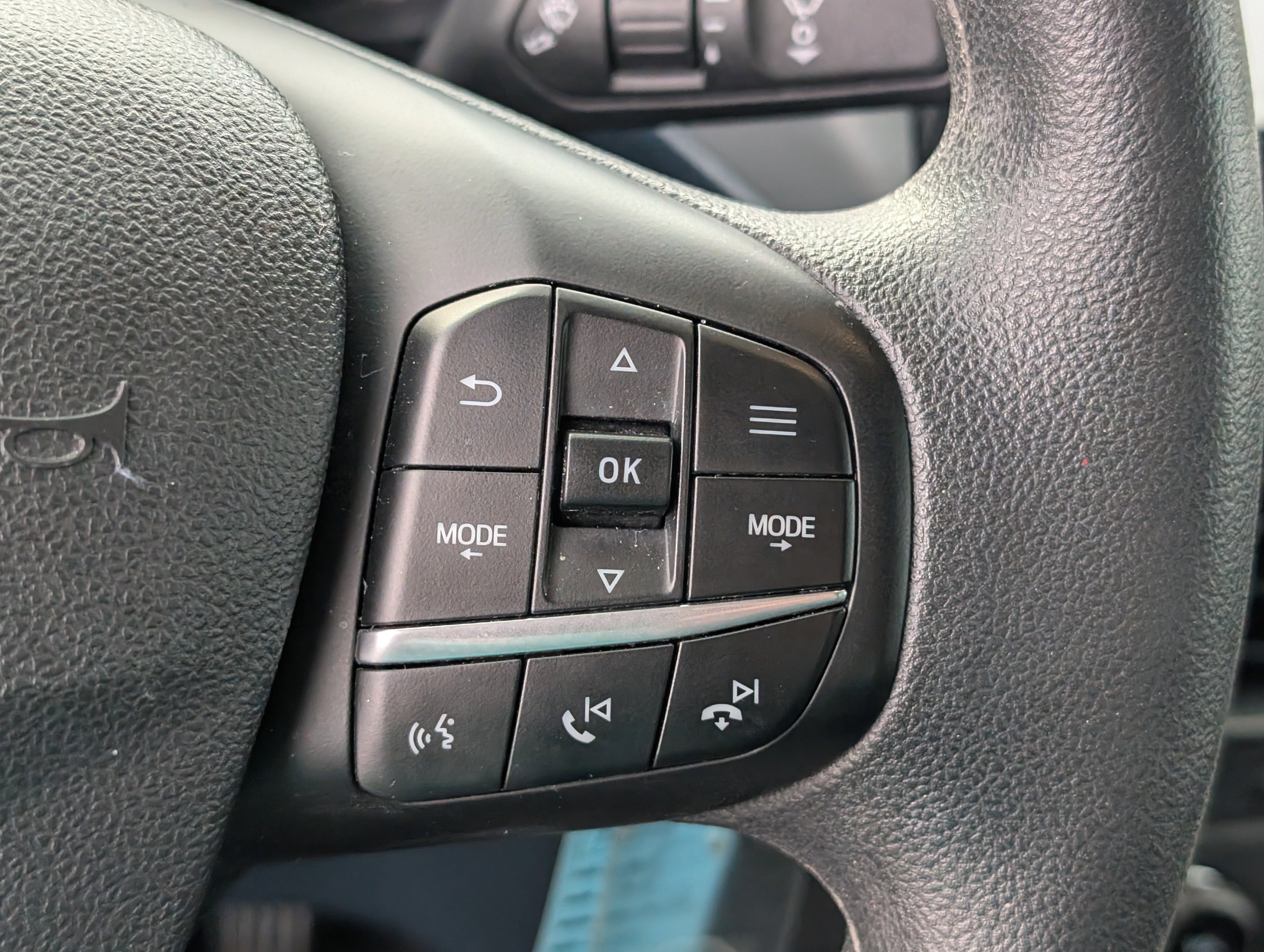 Certified 2025 Ford Maverick XL w/ Equipment Group 102A image 20