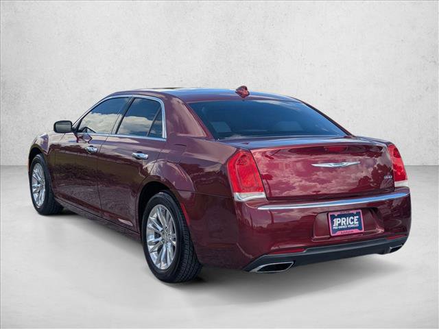 Used 2018 Chrysler 300 Touring L RWD image 8
