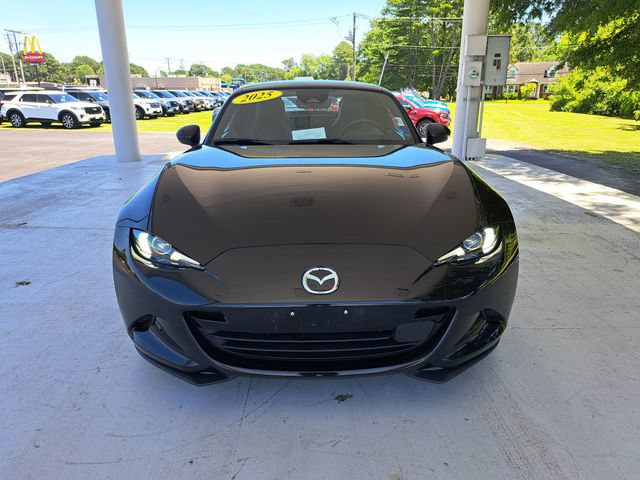 Used 2025 MAZDA MX-5 Miata RF Grand Touring RWD image 2