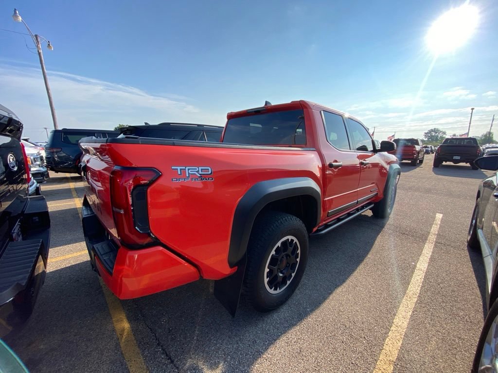 Used 2024 Toyota Tacoma TRD Off-Road AWD/4WD image 9