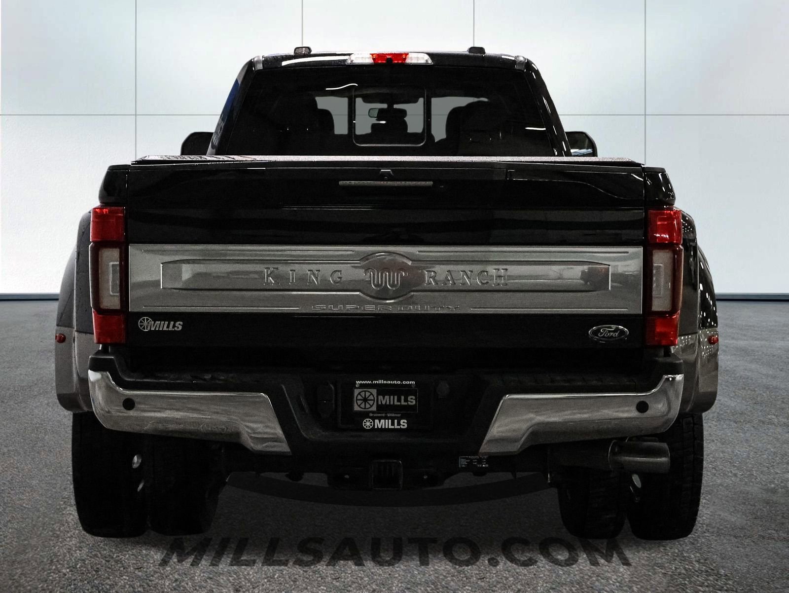 Certified 2022 Ford F450 King Ranch w/ Chrome Package image 4