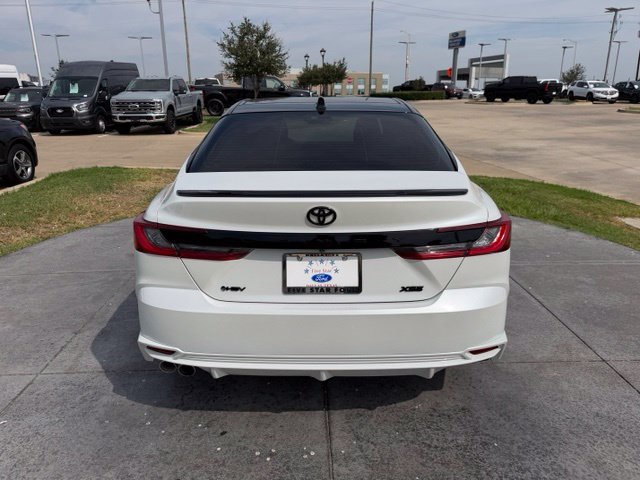 Used 2025 Toyota Camry XSE FWD image 6