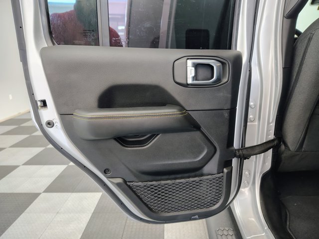 Used 2024 Jeep Wrangler Unlimited Sahara AWD/4WD image 12