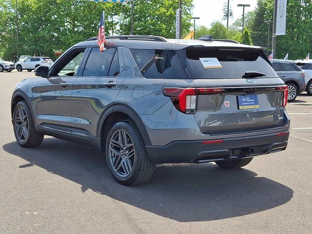 Certified 2026 Ford Explorer ST-Line w/ ST-Line Street Pack AWD/4WD image 4
