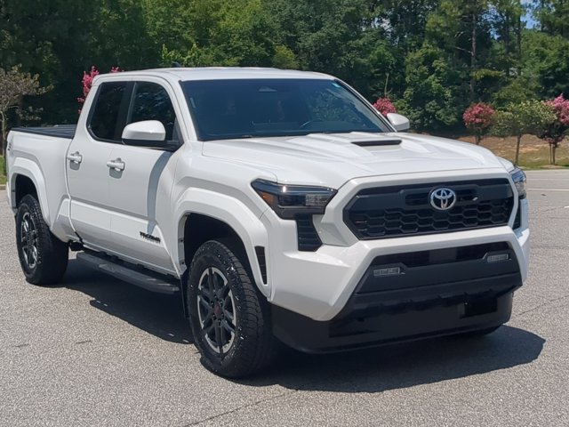 Used 2024 Toyota Tacoma TRD Sport RWD image 2