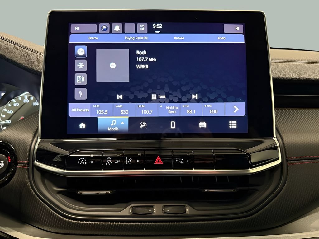 Used 2024 Jeep Compass Trailhawk AWD/4WD image 20