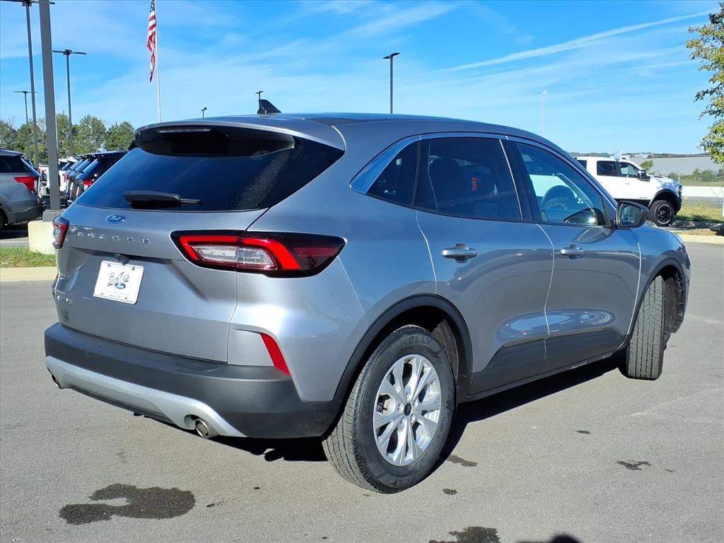 Certified 2024 Ford Escape Active w/ Cold Weather Package image 5