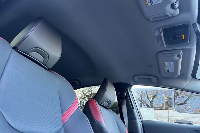 Used 2025 Toyota Prius XSE 5D Hatchback image 14