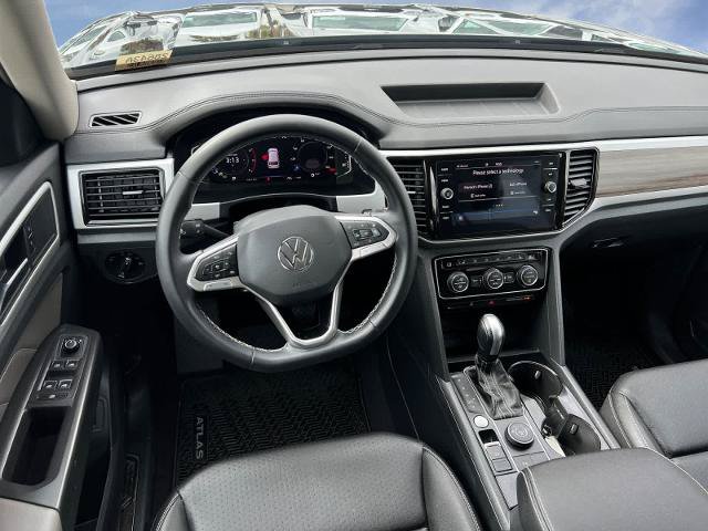 Used 2023 Volkswagen Atlas SEL AWD/4WD image 14