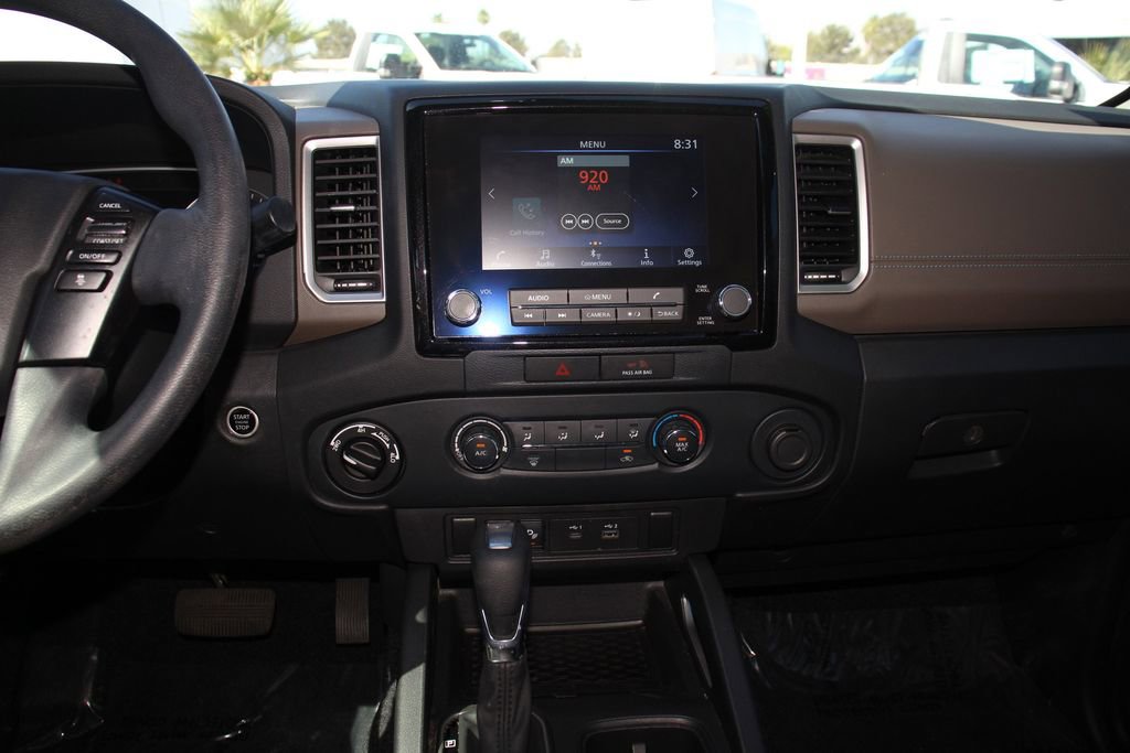 Used 2022 Nissan Frontier SV w/ Technology Package AWD/4WD image 18