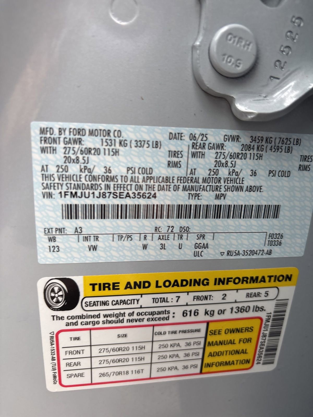 Certified 2025 Ford Expedition Active image 11