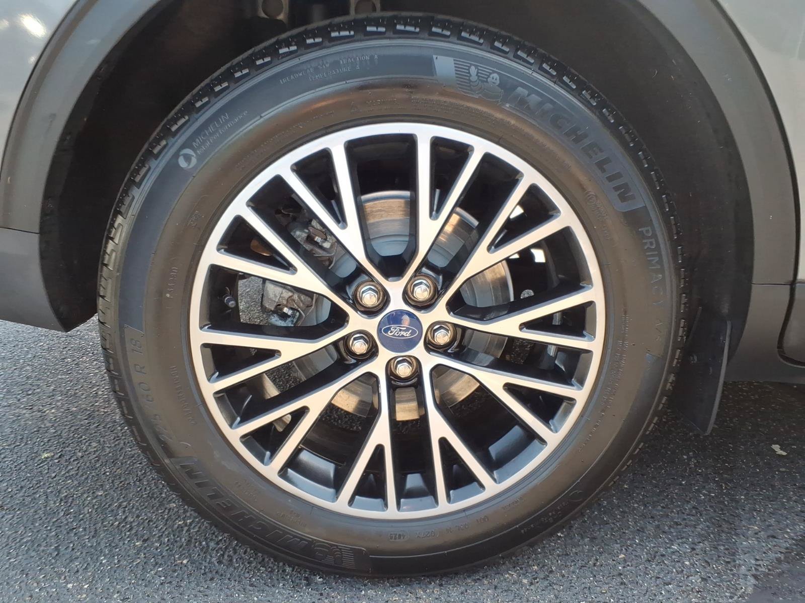 Certified 2022 Ford Escape Titanium w/ Titanium Premium Package FWD image 10