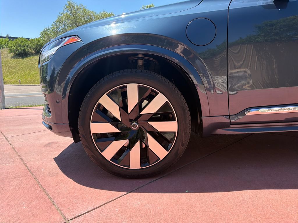 Used 2023 Volvo XC90 T8 Ultimate w/ Lounge Package AWD/4WD image 43