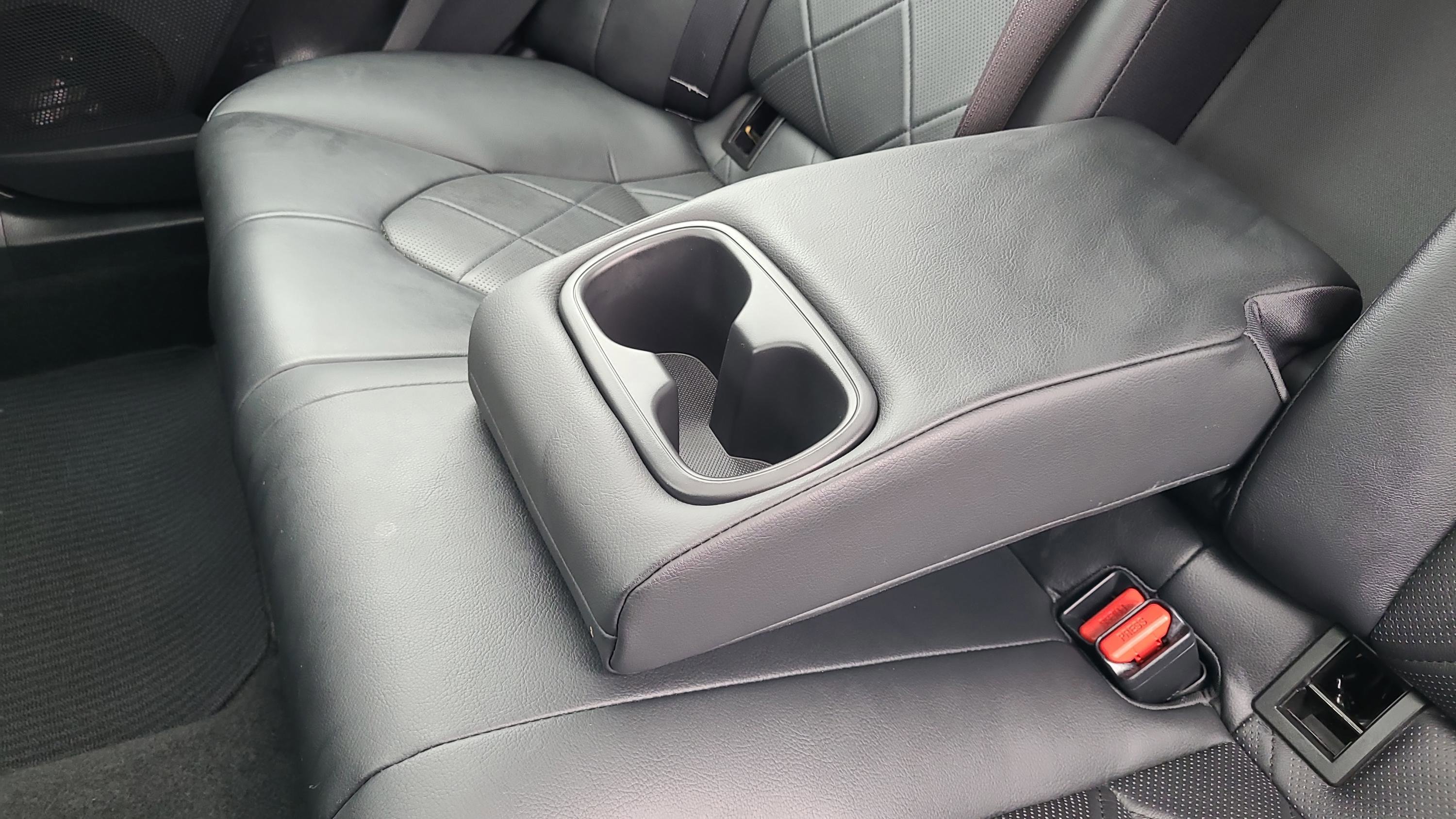 Used 2018 Toyota Camry XLE w/ Audio Package image 17