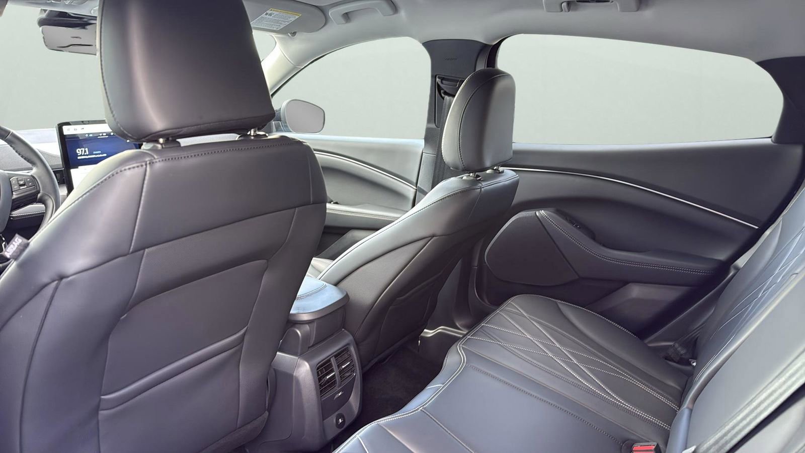 Certified 2025 Ford Mustang Mach-E Select image 29