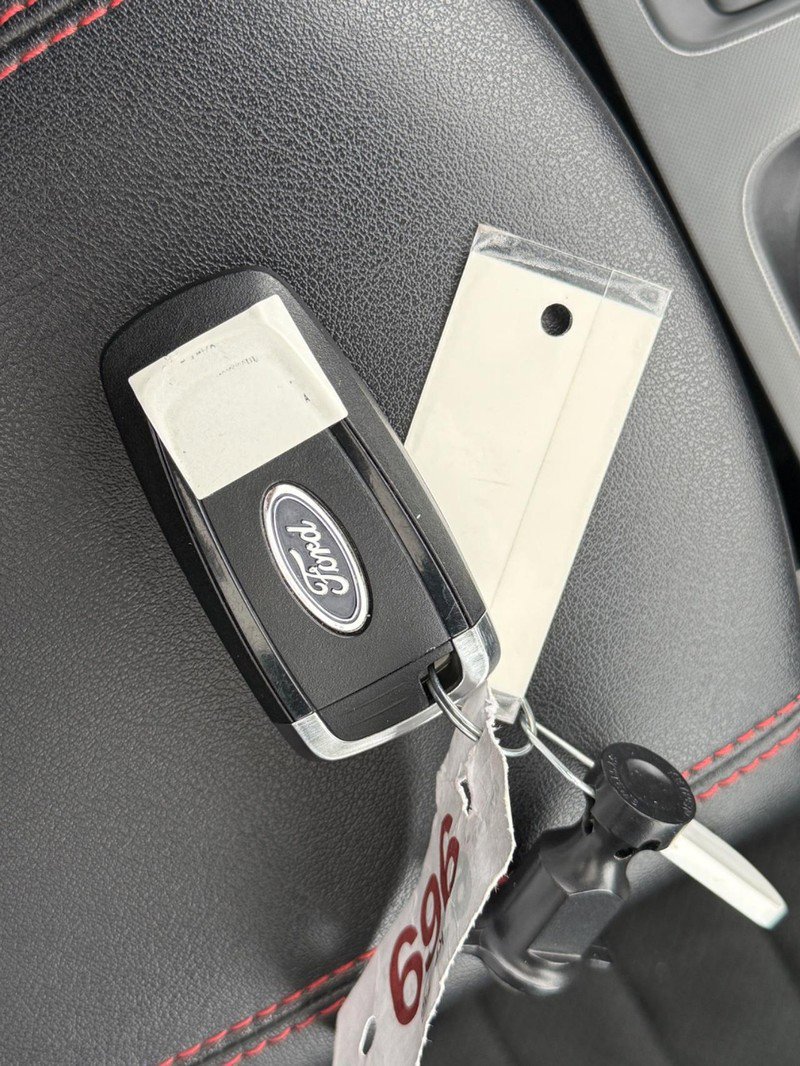 Certified 2023 Ford Edge ST-Line w/ Class II Trailer Tow Package image 29