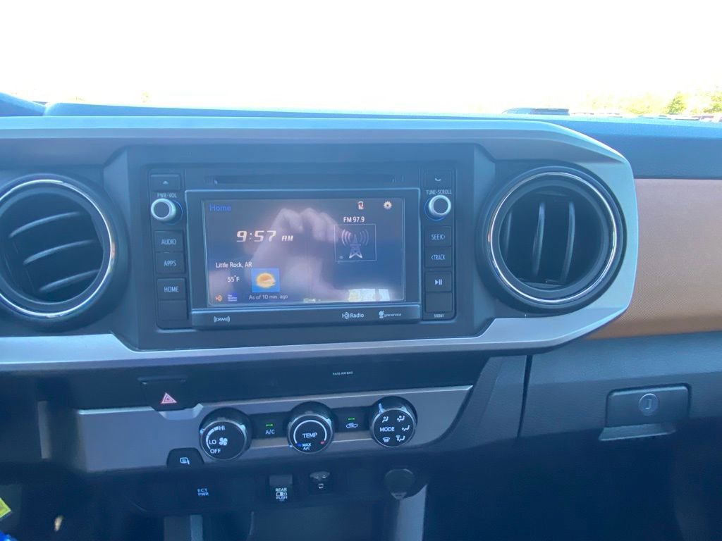 Used 2019 Toyota Tacoma SR5 RWD image 15