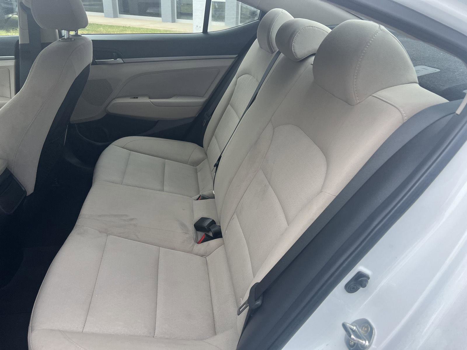 Used 2018 Hyundai Elantra Value Edition FWD image 9