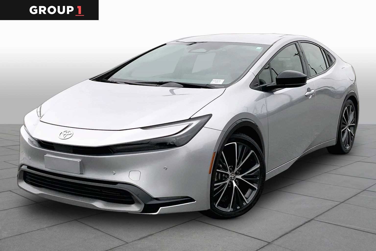 Used 2023 Toyota Prius XLE FWD image 1