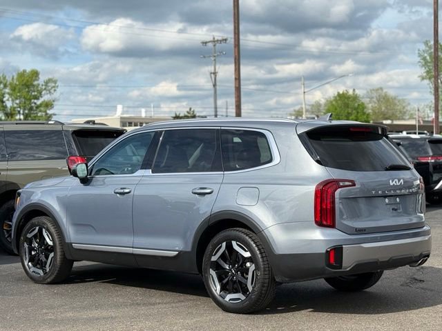 Used 2025 Kia Telluride S FWD image 41