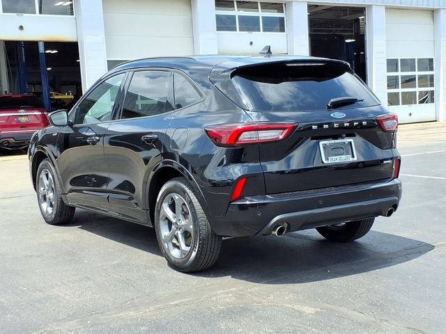 Certified 2024 Ford Escape ST-Line w/ Tech Pack #1 AWD/4WD image 3