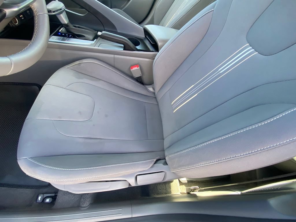 Used 2026 Hyundai Elantra Sport FWD image 23
