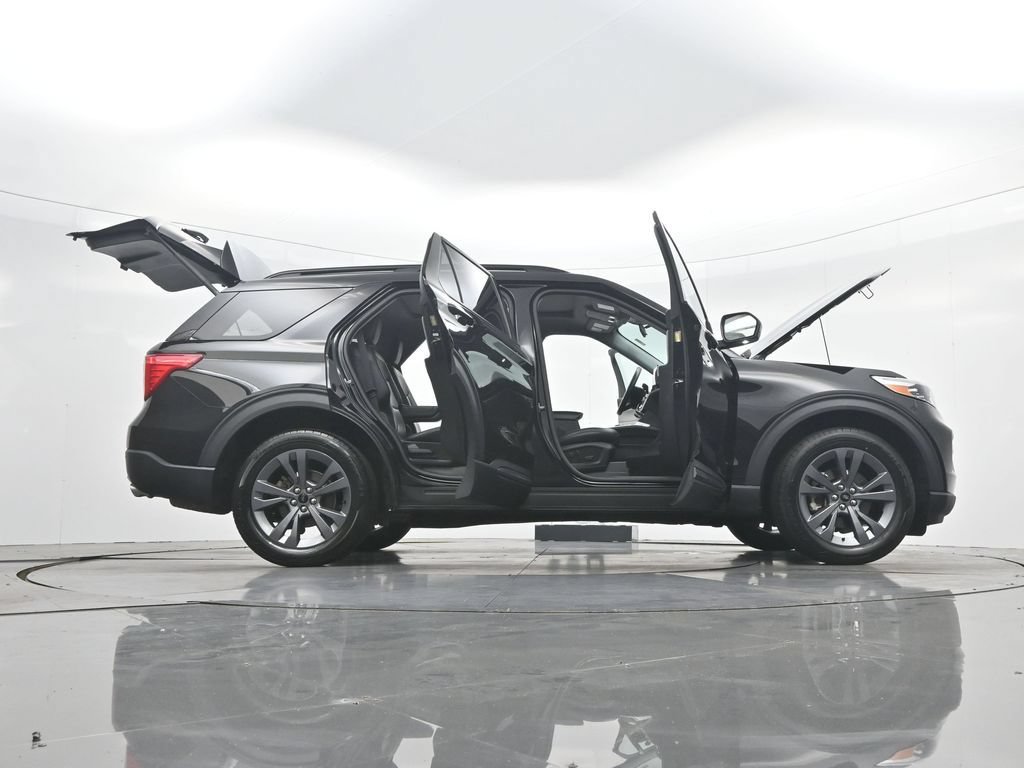 Certified 2023 Ford Explorer XLT w/ Equipment Group 202A AWD/4WD image 45