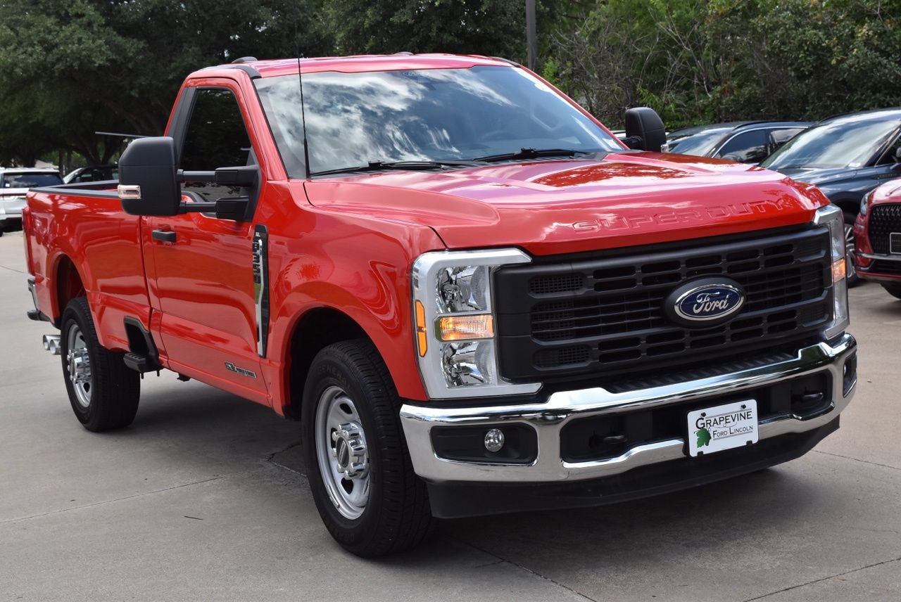 Certified 2025 Ford F350 XL w/ XL Chrome Package RWD image 4