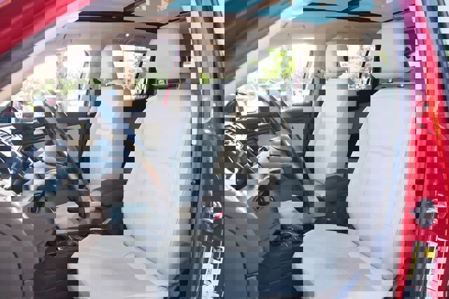 Used 2019 Volkswagen Tiguan SE AWD/4WD image 18