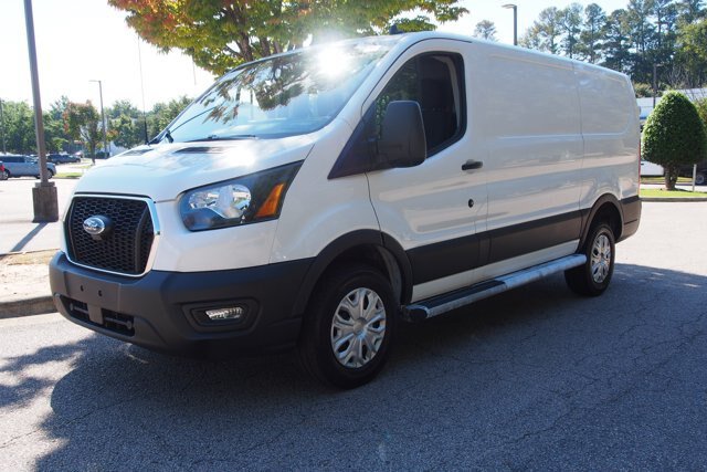 Certified 2025 Ford Transit 250 Low Roof RWD image 3