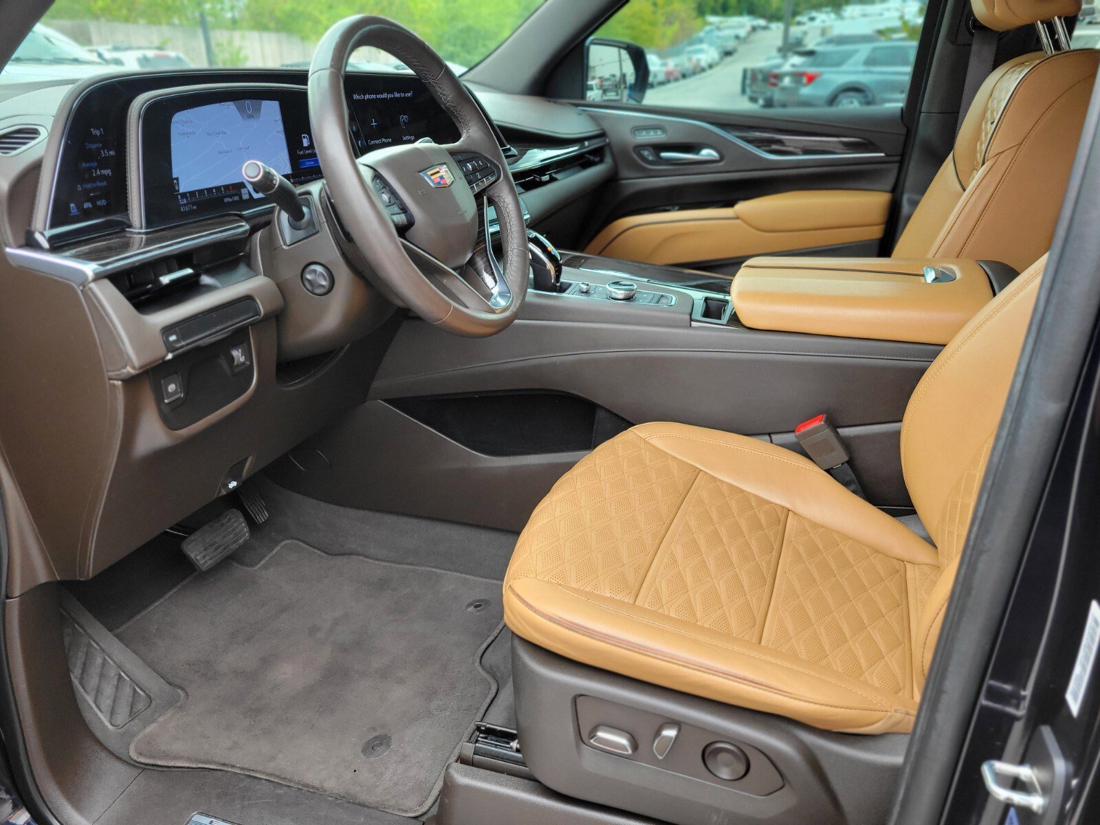 Used 2022 Cadillac Escalade Premium Luxury image 19