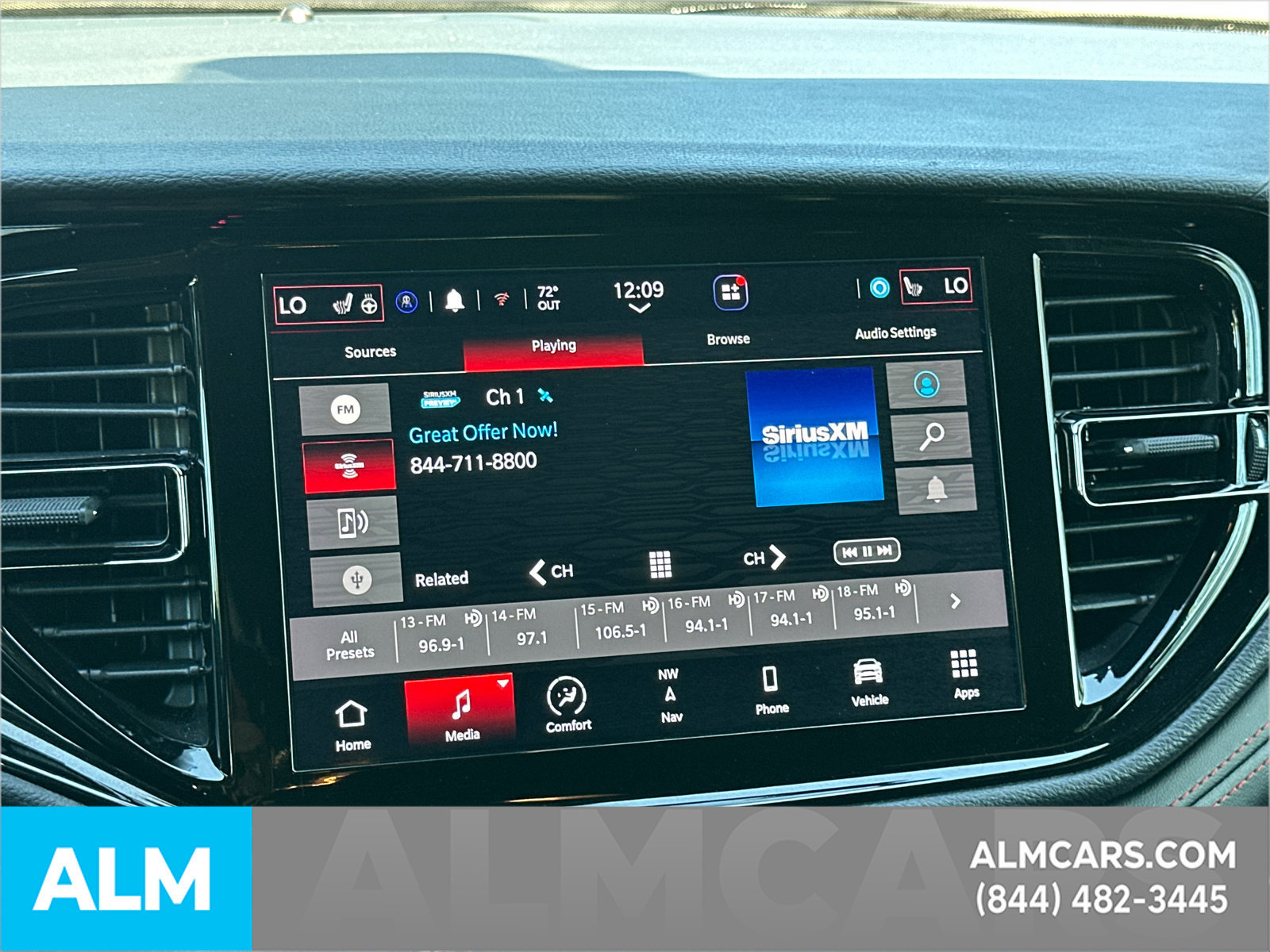 Used 2025 Dodge Durango GT RWD image 32