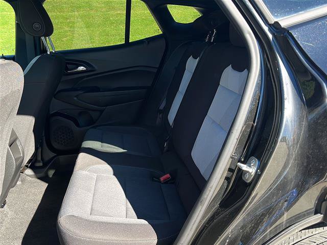 Used 2025 Chevrolet Trax RS w/ Driver Confidence Package FWD image 17
