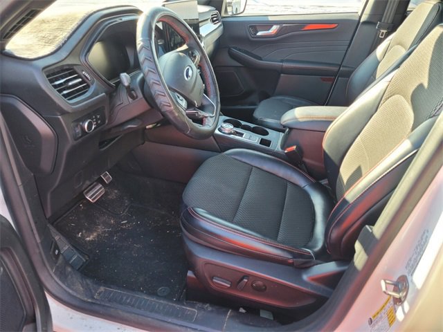 Certified 2024 Ford Escape ST-Line w/ Tech Pack #1 image 9