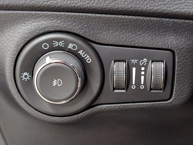 Used 2021 Jeep Compass Limited AWD/4WD image 11