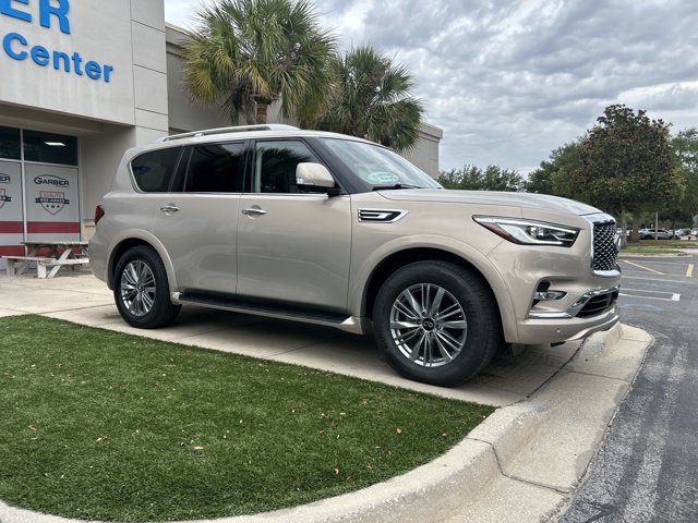 Used 2023 INFINITI QX80 Luxe w/ Cargo Package RWD image 2