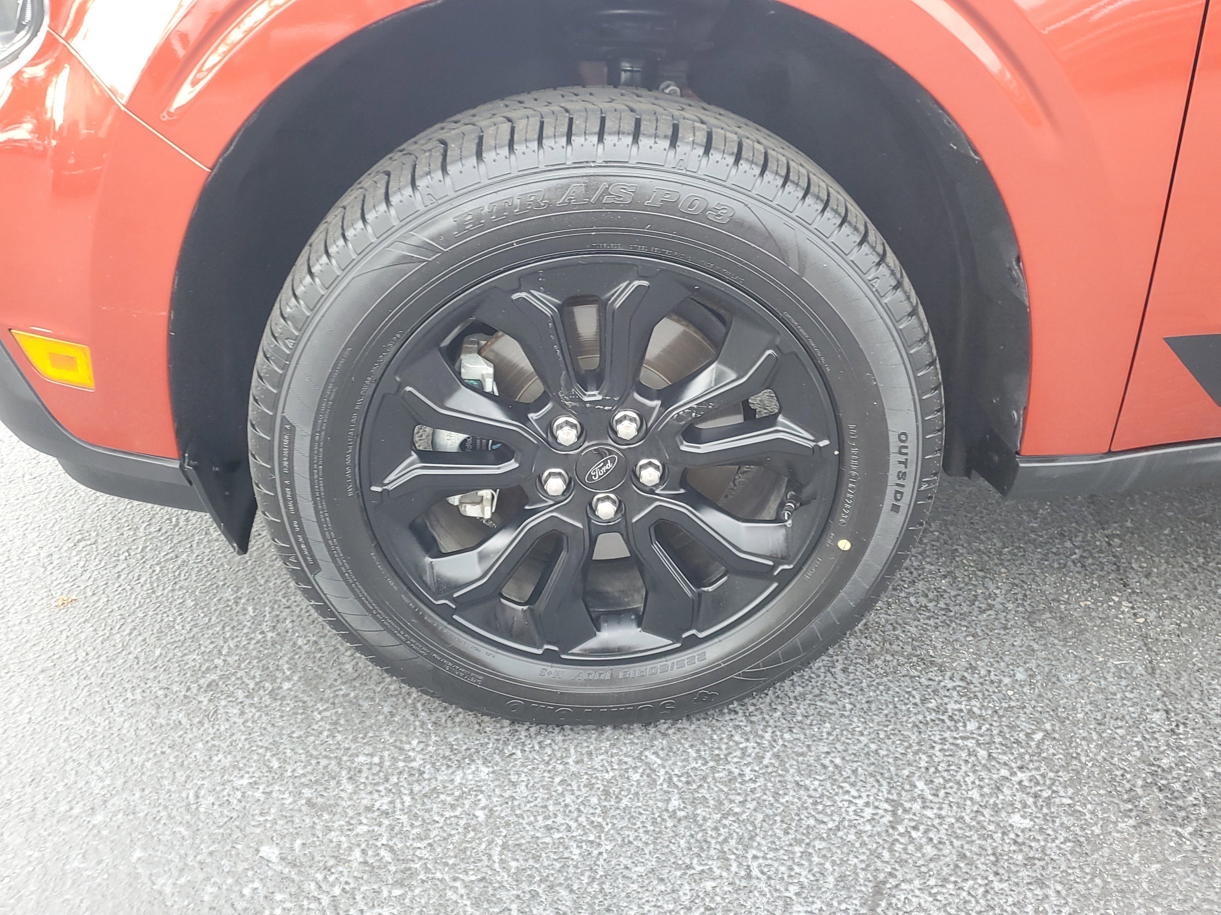 Certified 2024 Ford Maverick Lariat w/ Black Appearance Package image 8