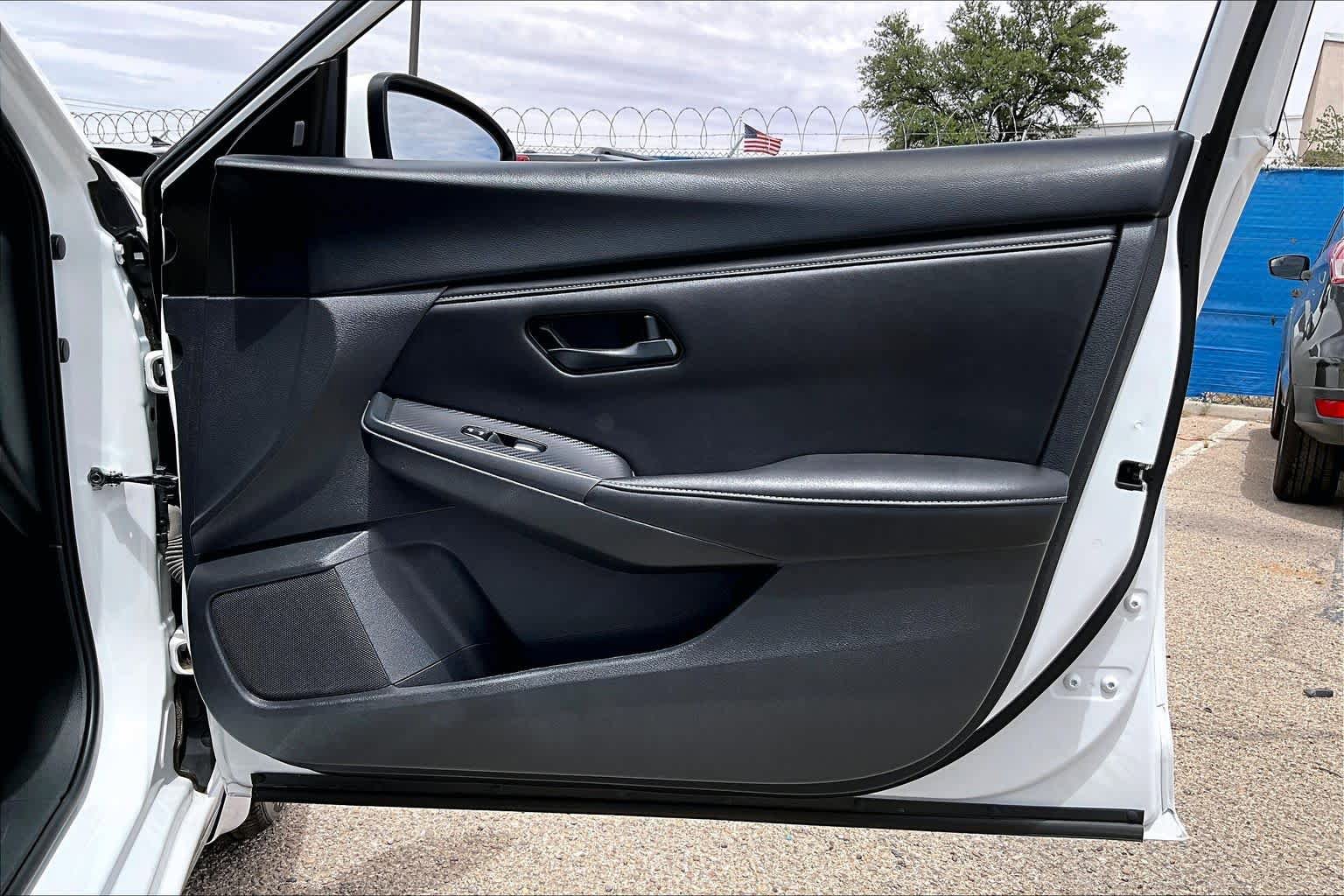 Used 2025 Nissan Sentra S FWD image 21