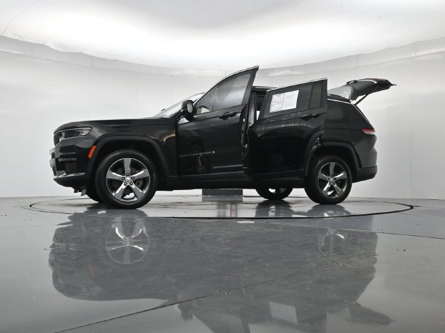 Used 2022 Jeep Grand Cherokee L Limited AWD/4WD image 50