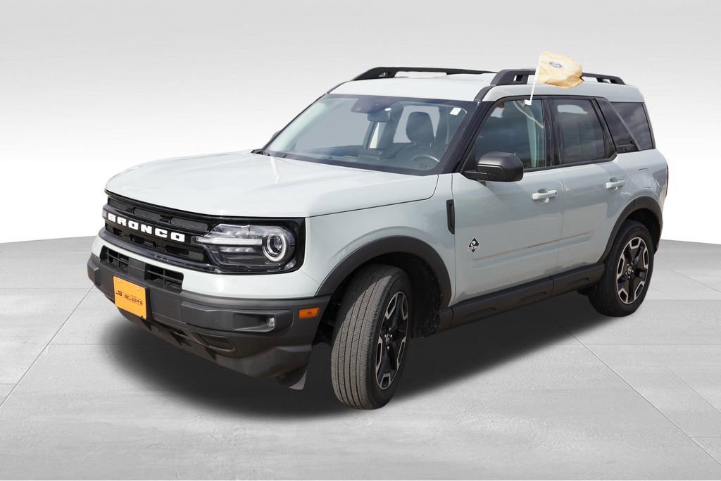 Certified 2023 Ford Bronco Sport Outer Banks w/ Tech Package AWD/4WD image 11