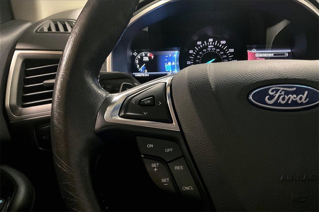 Certified 2019 Ford Edge SEL w/ Equipment Group 201A image 17