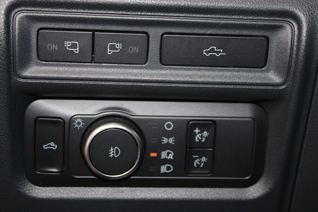 Certified 2022 Ford F150 Platinum w/ Equipment Group 701A High image 40