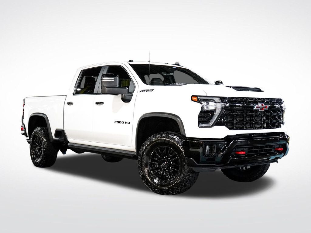 Used 2025 Chevrolet Silverado 2500 ZR2 w/ Technology Package AWD/4WD image 1