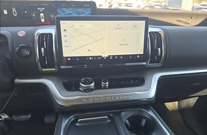 Certified 2025 Ford Expedition Max Platinum AWD/4WD image 11