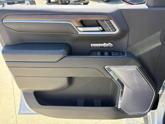 Used 2023 Chevrolet Silverado 1500 High Country w/ High Country Premium Package image 16