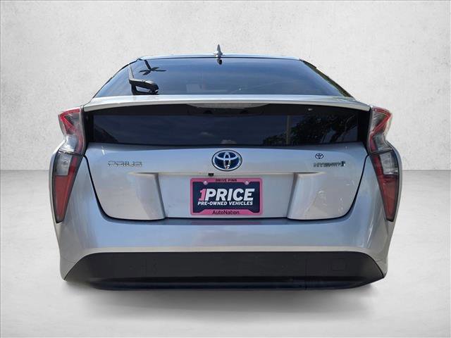 Used 2017 Toyota Prius Three FWD image 7